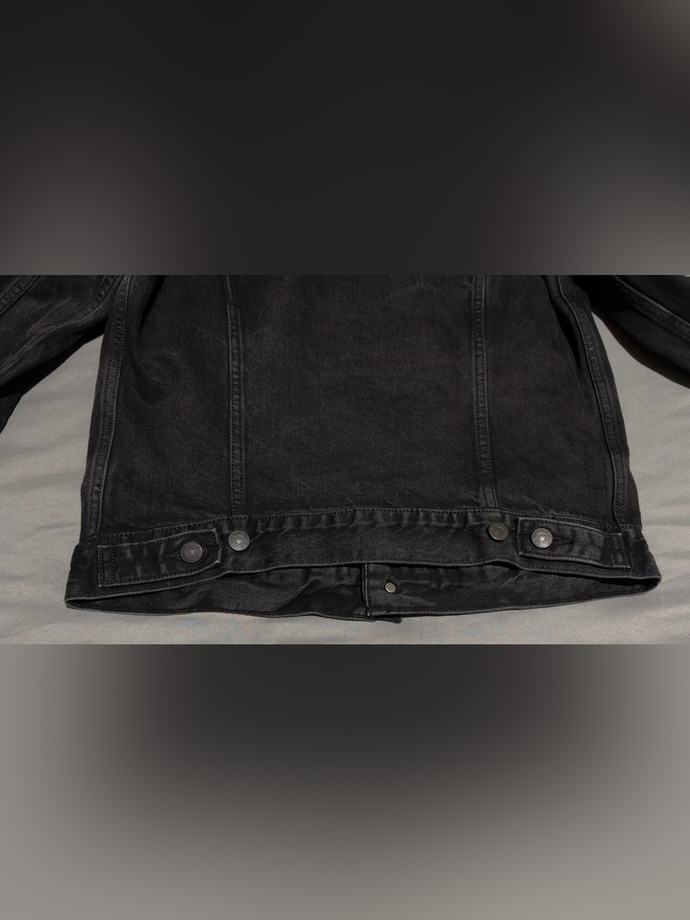 Levi’s Black Denim Trucker Jacket Size Medium - Excellent Condition - Picture 7 of 11
